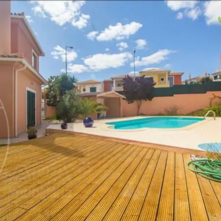 Otel Nossa Casa *